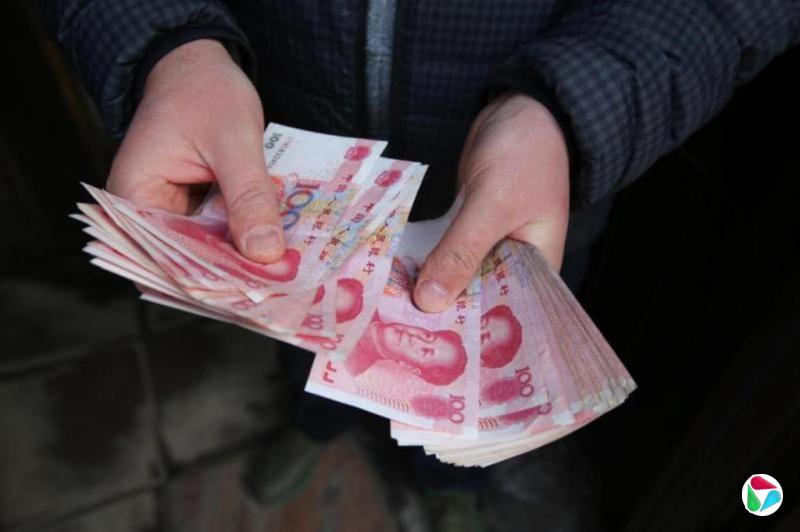 贸易消息人士:贸易商寻求印度国有买家以人民币结算俄罗斯石油