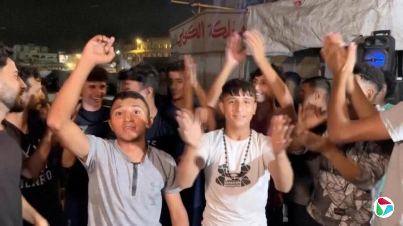 以哈刚同意停火 加沙民防通报猛烈空袭