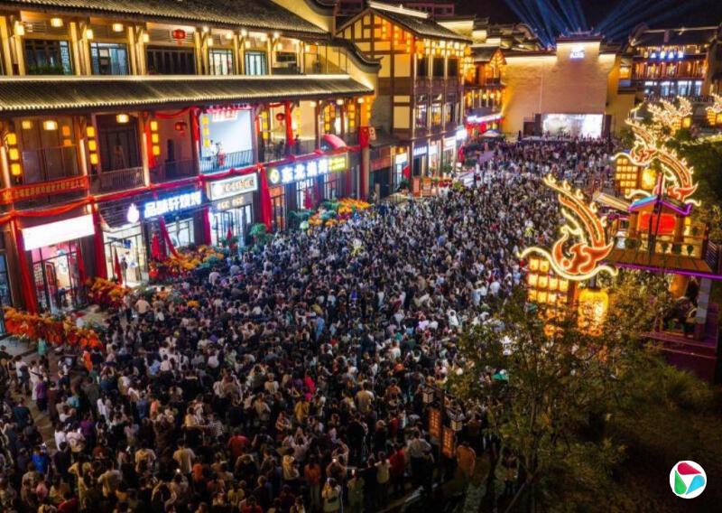 下午察:黄金周不住酒店睡帐篷