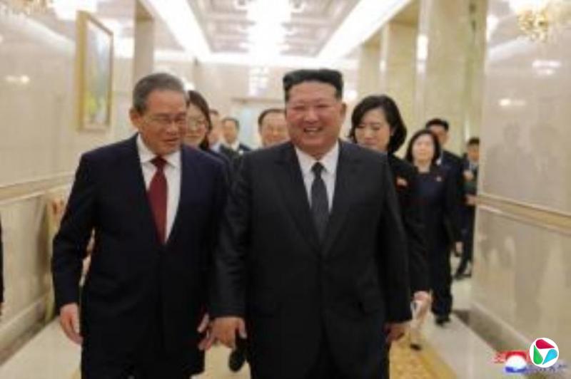 习近平致电金正恩:发展好中朝关系 是中国不变方针