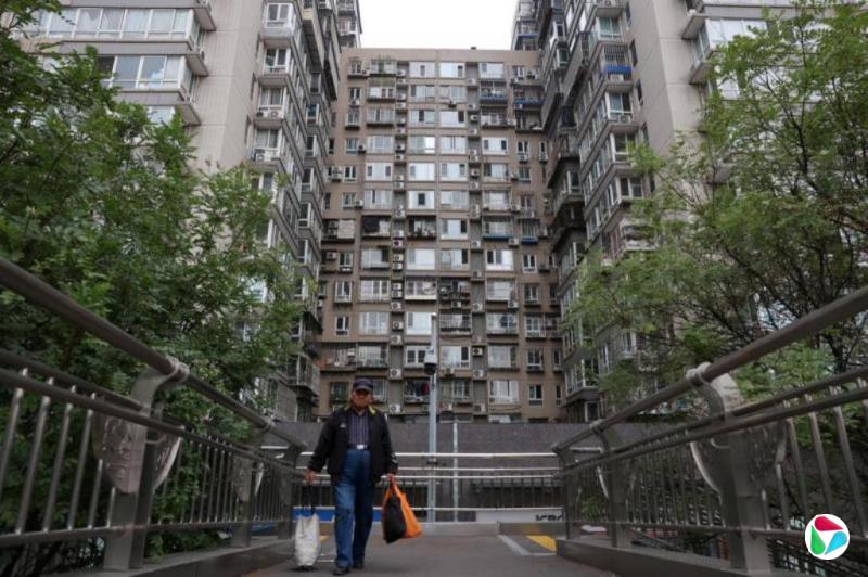 黎康:断供潮中的“保房”生意