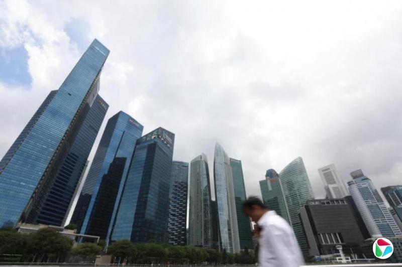 社论:在AI热潮与贸易风暴中稳健前行