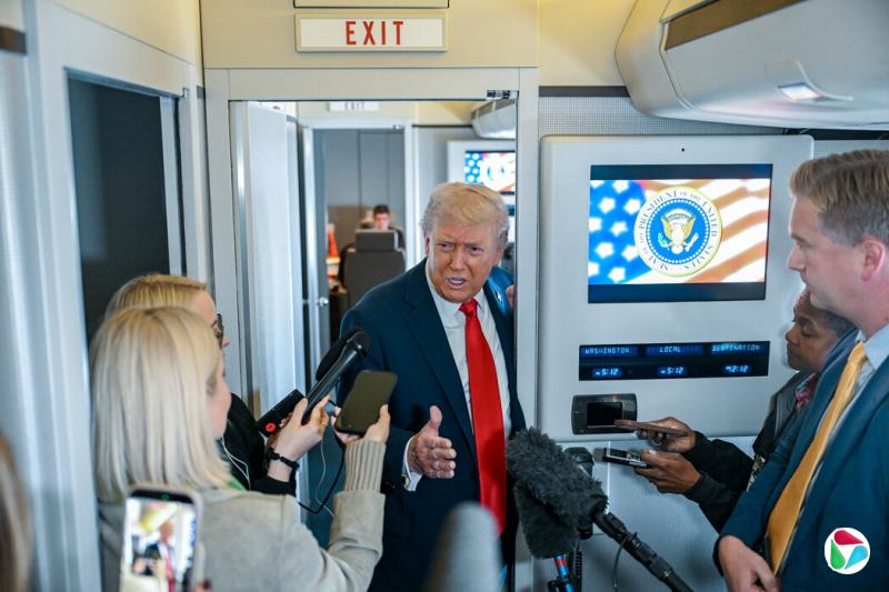 特朗普总统在逐步推动美中“脱钩”,但他及其团队同时也展现出和解姿态,以期达成贸易协议,巩固其自诩的“交易大师”形象。