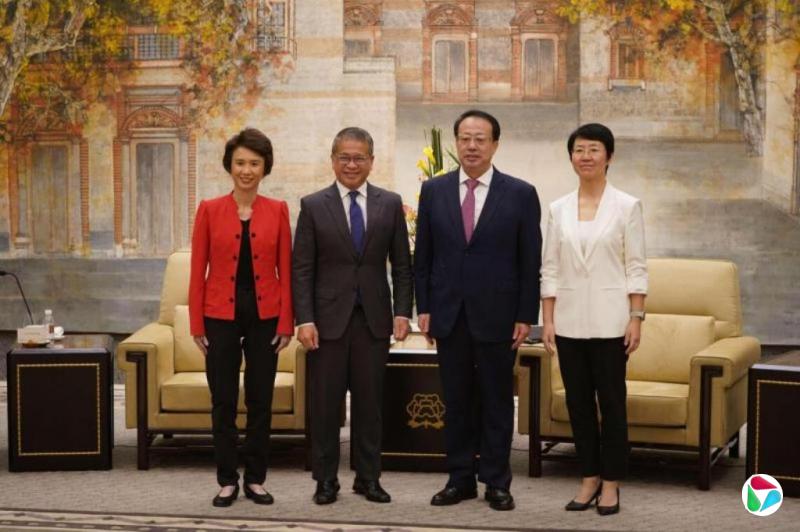 双边贸易额上半年增5.4% 新沪深化金融服务创新领域合作