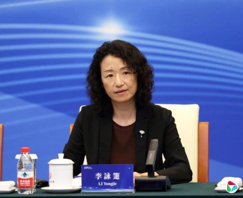 李詠箑接替李成钢 任中国驻世贸组织代表