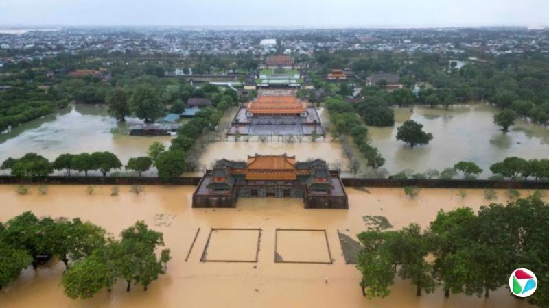 越南中部暴雨成灾 酿九死五失踪