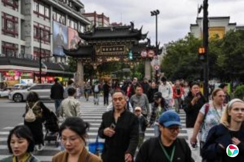 王沪宁:以改革推动经济发展是中国社会长期稳定奇迹原因