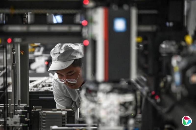 中国10月制造业PMI降至六个月新低