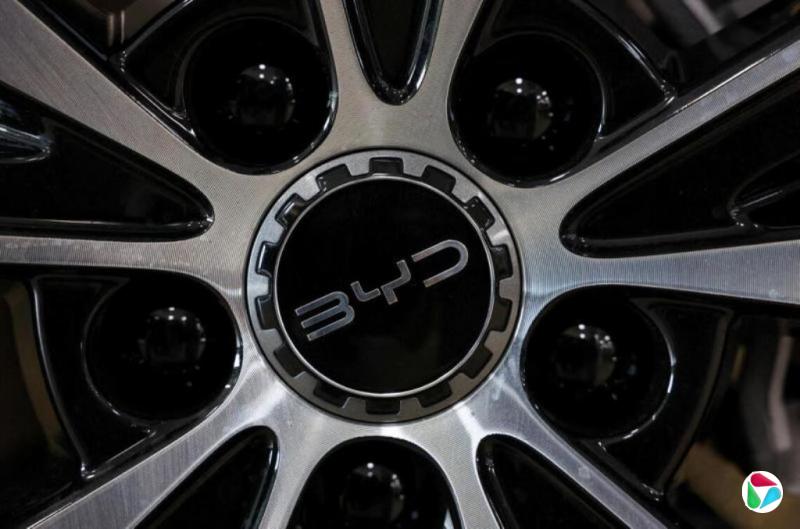 行业竞争白热化 比亚迪第三季净利润同比大跌32.6%