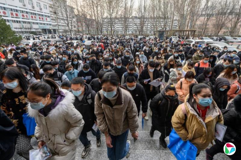 秦鹏飞:考公热为何“高烧不退”