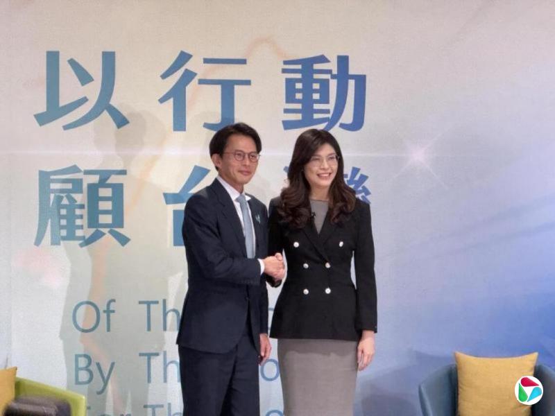 郑丽文黄国昌举行“高峰会谈”推动蓝白合