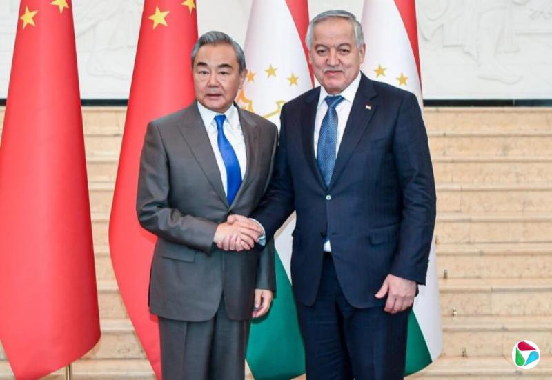 王毅首度就中日风波表态 学者:北京或为“台湾有事论”划两条新底线