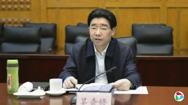 北大第一位“大学生村官”被双开