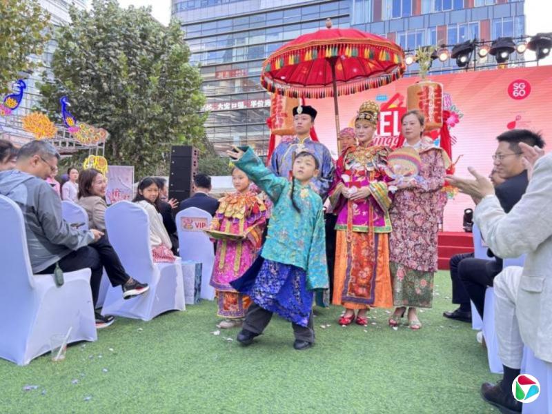 刘汶錝:当一名女子嫁给AI:孤独时代的婚姻变奏