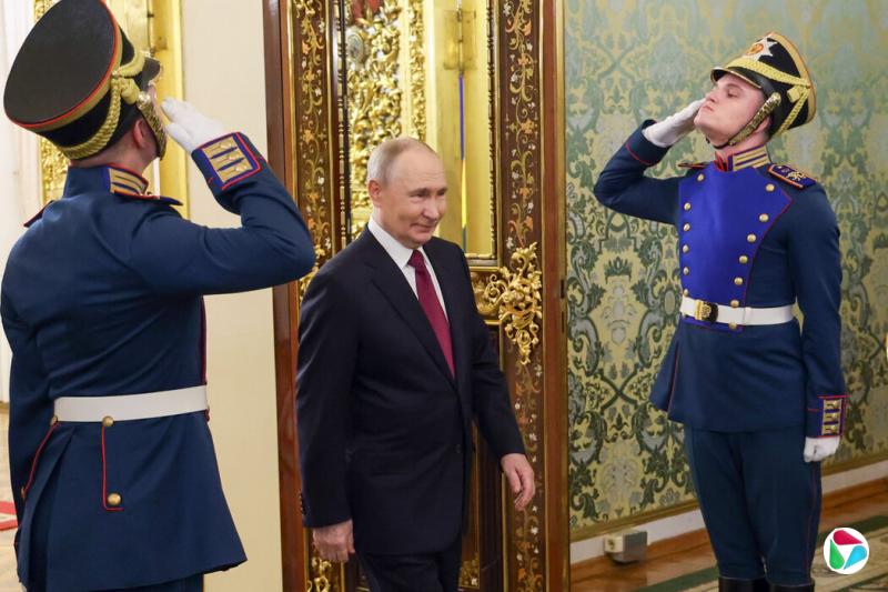 ˹ýܷһƬʾ׶վͳڿķֹʾĪ˹Ʒ治ͨװԿ׷档