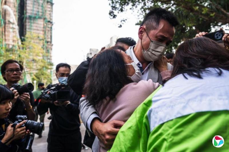 火灾后港人纷纷自发捐赠与到现场支援