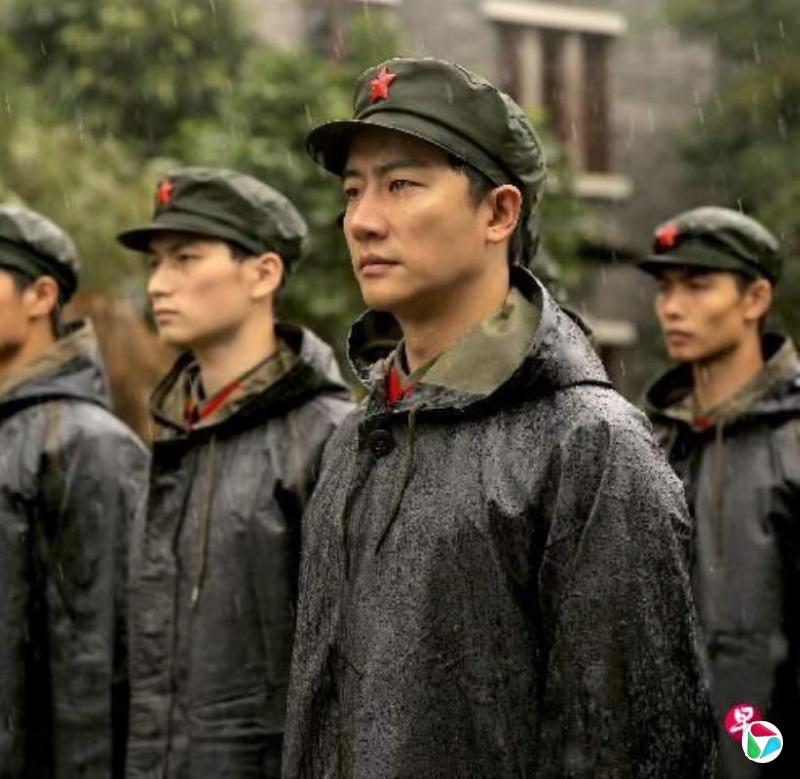 引中国年轻人怀念文革 爆红《芳华》解说被下架