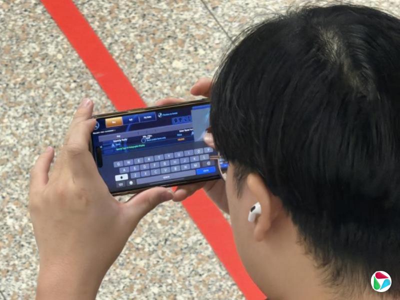 郭颖轩:没环境没伙伴 没手机怎么办?