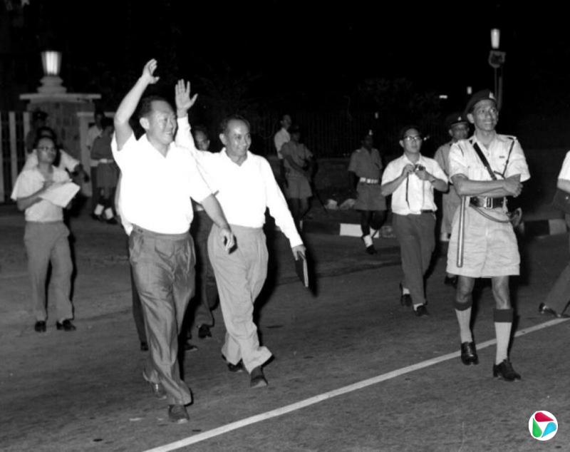 李显龙:松开颈上信天翁 新马分家话沧桑