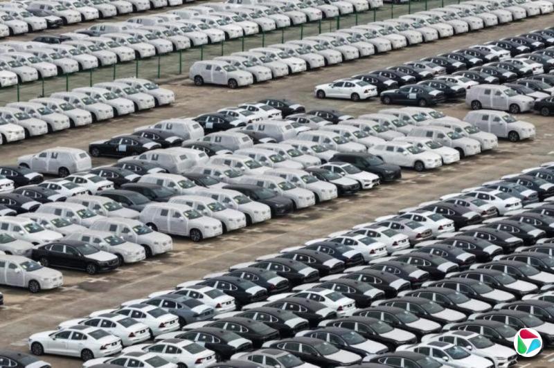 中国前11月贸易顺差突破1万亿美元 引贸易不平衡讨论